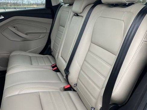 Used 2019 Ford Escape SEL AWD/4WD image 17
