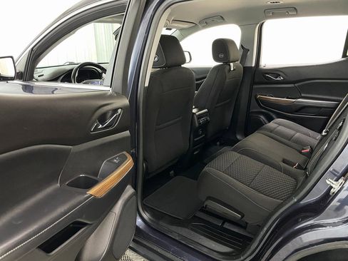 Used 2019 GMC Acadia SLE image 39