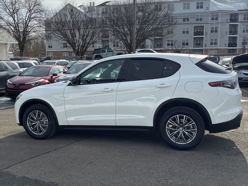 Used 2024 Alfa Romeo Stelvio Sprint image 16