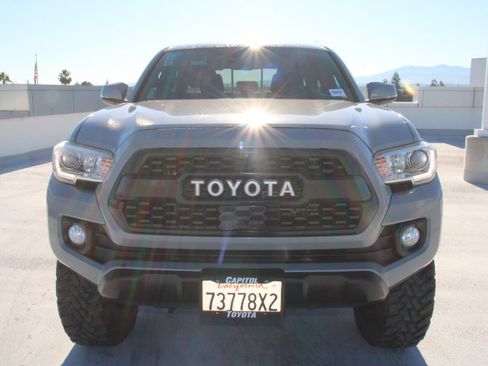 Used 2020 Toyota Tacoma TRD Off-Road image 8