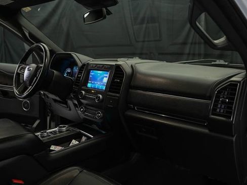 Used 2021 Ford Expedition Limited AWD/4WD image 19
