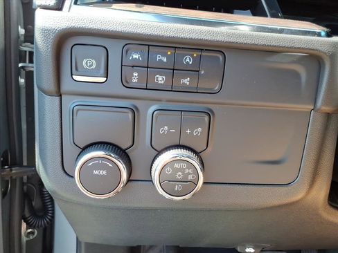 New 2026 Chevrolet Tahoe Premier image 18