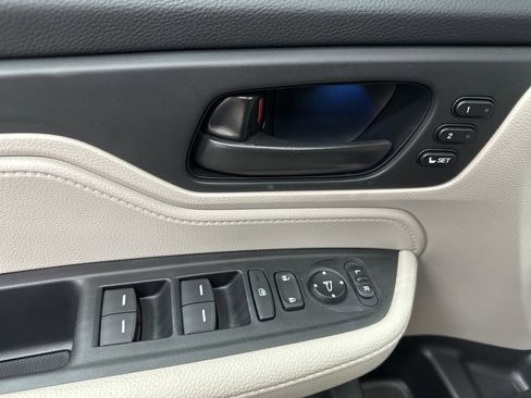 Used 2025 Honda Odyssey EX-L image 19