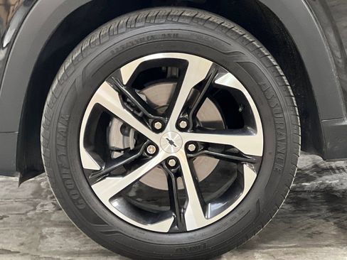 Used 2024 Chevrolet Trax RS image 25