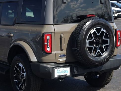 Used 2025 Ford Bronco Outer Banks image 8