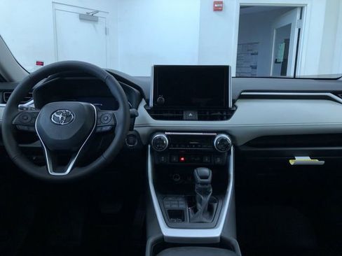 New 2025 Toyota RAV4 XLE image 17