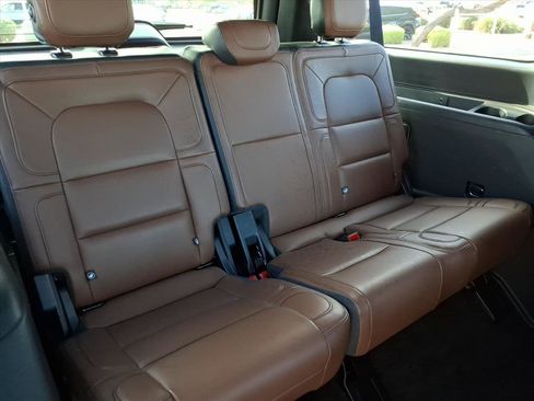 Used 2022 Lincoln Navigator L Reserve image 14