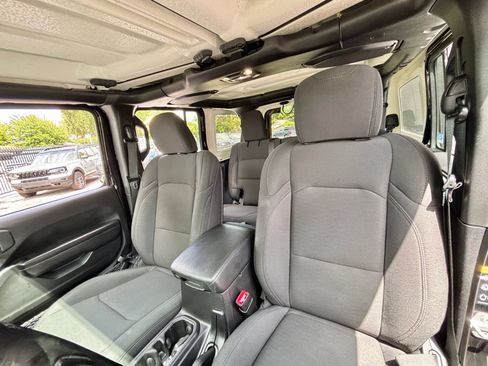 Used 2020 Jeep Wrangler Unlimited Sport AWD/4WD image 10
