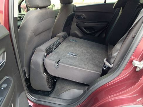 Used 2017 Chevrolet Trax LS FWD image 23