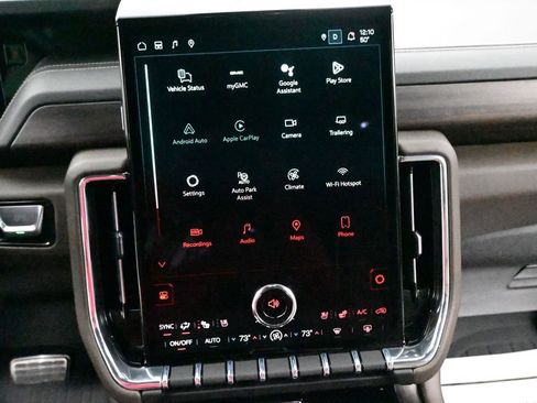 New 2026 GMC Yukon Denali Ultimate AWD/4WD image 12