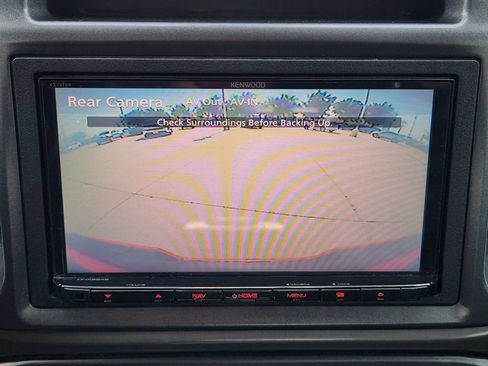 Used 2016 GMC Canyon SLE w/ All Terrain Package AWD/4WD image 19