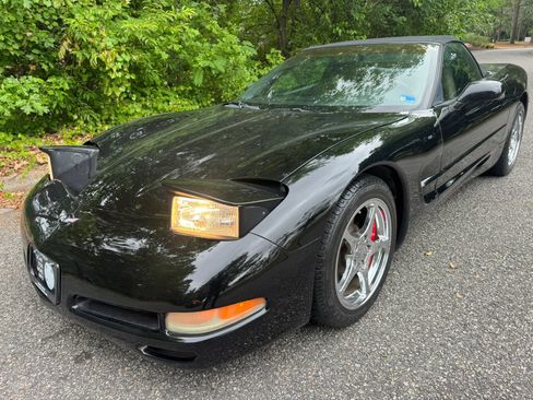 Used 2002 Chevrolet Corvette Convertible w/ Preferred Equipment Group2 RWD image 8