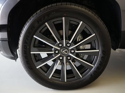 Used 2026 Lexus GX 550 AWD/4WD image 37