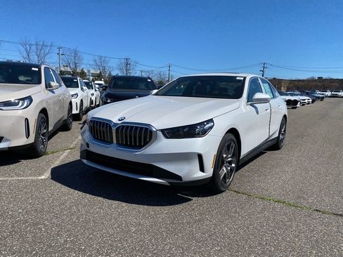 New 2026 BMW 530i xDrive AWD/4WD image 1