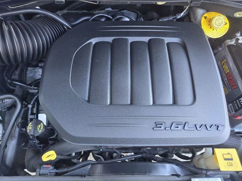 Used 2019 Dodge Grand Caravan GT FWD image 36