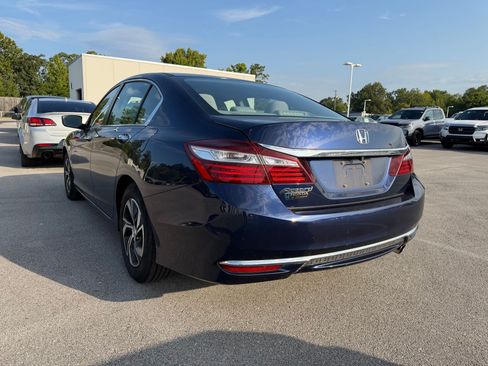 Used 2016 Honda Accord LX image 3