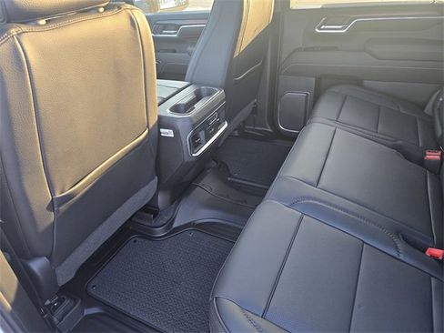 New 2026 GMC Sierra 2500 Denali w/ Denali Reserve Package image 10