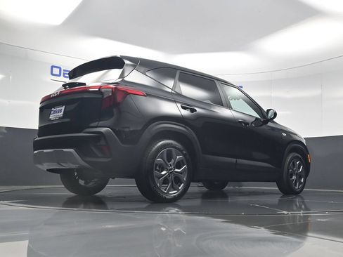 Certified 2026 Kia Seltos LX FWD image 41