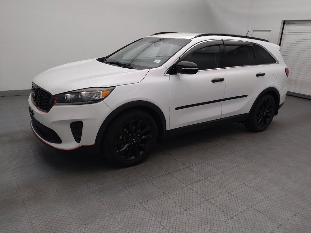 Used 2019 Kia Sorento S FWD image 2