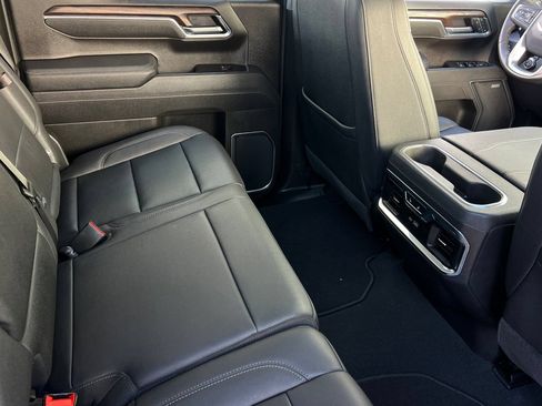 Used 2025 GMC Sierra 1500 SLT w/ SLT Premium Plus Package AWD/4WD image 19