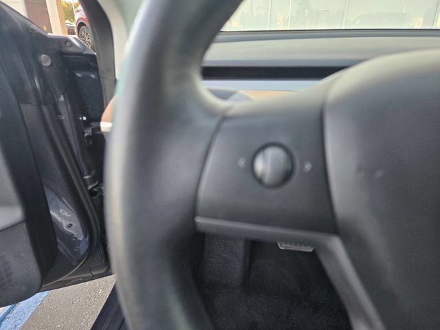 Used 2020 Tesla Model 3 Long Range AWD/4WD image 24