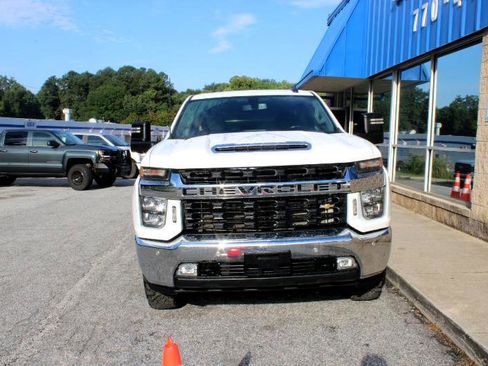 Used 2020 Chevrolet Silverado 2500 LT w/ All Star Edition image 2