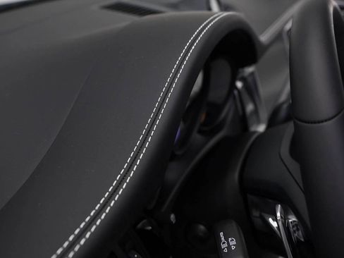 New 2025 Porsche Macan image 25