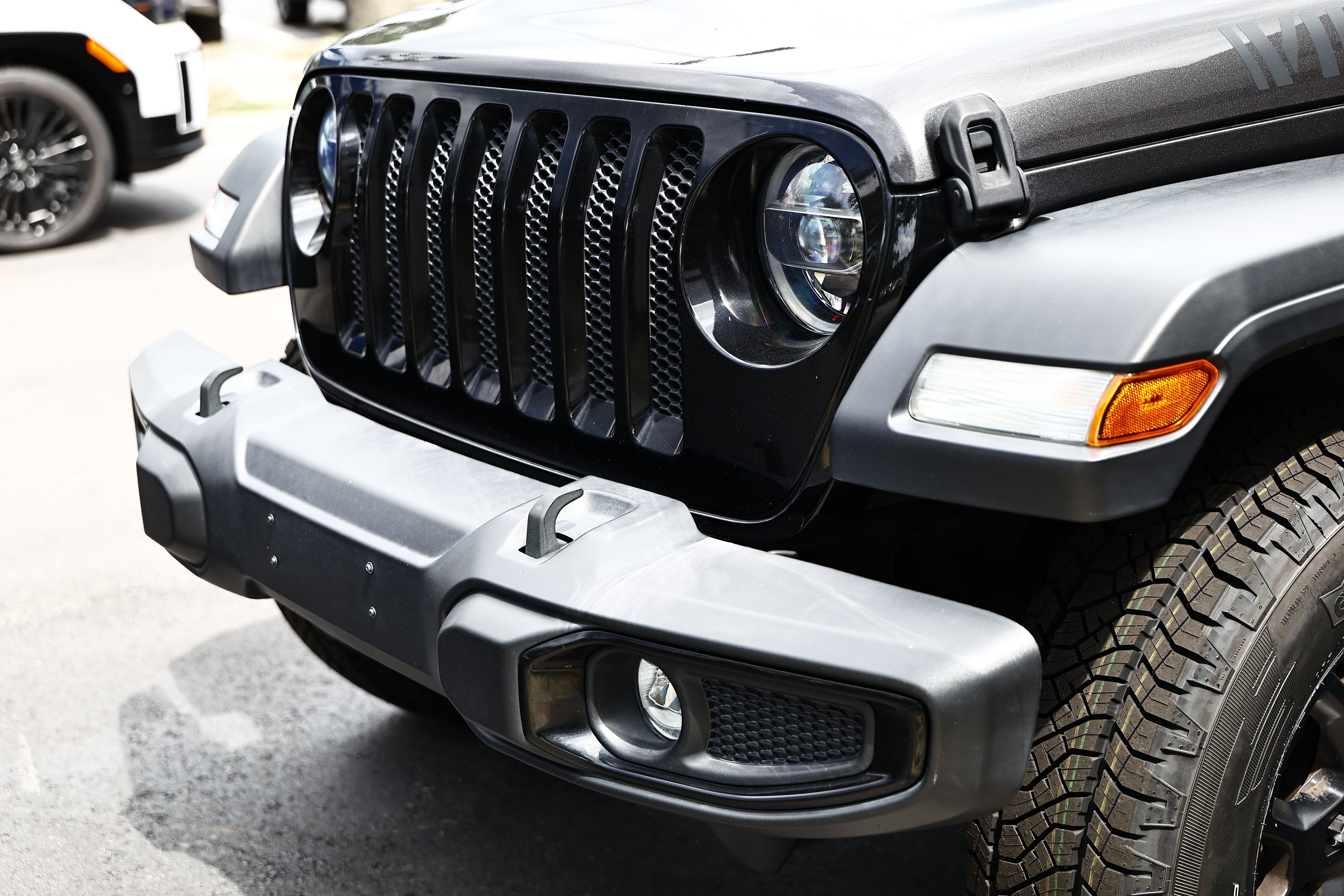 Used 2021 Jeep Wrangler Unlimited Sport AWD/4WD image 13