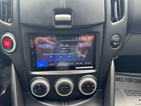 Used 2017 Nissan 370Z Coupe image 16