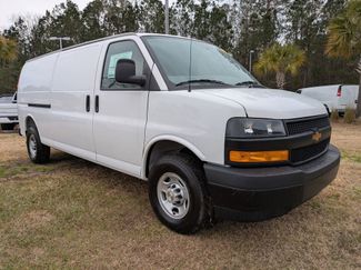 New 2025 Chevrolet Express 3500 Extended w/ Driver Convenience Package video 2
