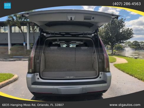 Used 2018 Cadillac Escalade Premium Luxury AWD/4WD image 36