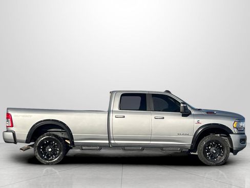 Used 2024 RAM 3500 Big Horn w/ Sport Appearance Package image 4
