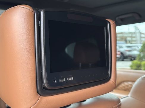Used 2023 INFINITI QX80 Sensory w/ Cargo Package AWD/4WD image 19