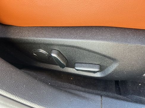 Used 2019 Ford Fusion Titanium image 7