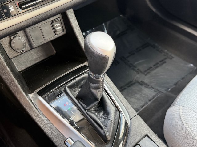 Certified 2019 Toyota Corolla LE FWD image 25