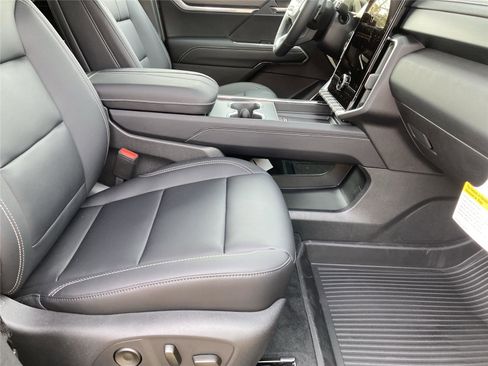 New 2026 GMC Acadia Elevation w/ Elevation Premium Package image 31