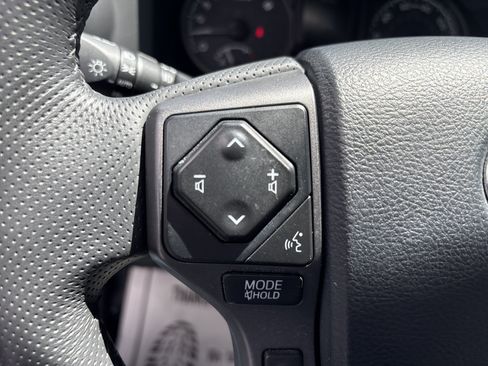 Used 2019 Toyota Tacoma TRD Pro AWD/4WD image 17