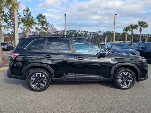 New 2026 Subaru Forester Premium w/ Premium/Limited Package image 3