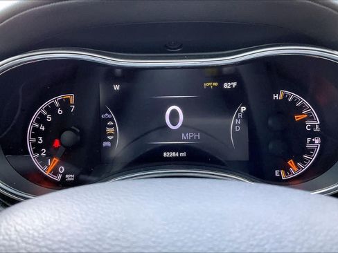 Used 2020 Jeep Grand Cherokee Overland AWD/4WD image 25