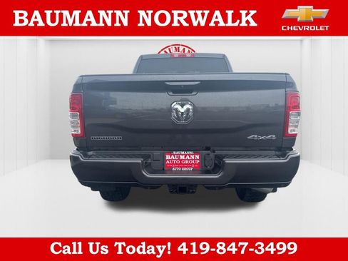 Used 2024 RAM 2500 Big Horn w/ Sport Appearance Package AWD/4WD image 6