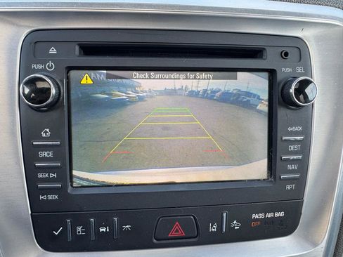 Used 2016 GMC Acadia SLT w/ Premium Edition image 18