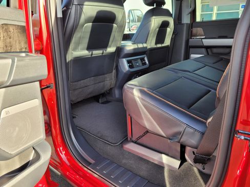 New 2026 Ford F250 Lariat w/ FX4 Off-Road Package image 12