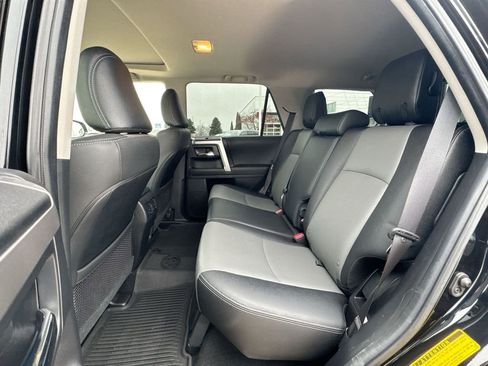 Used 2020 Toyota 4Runner SR5 Premium image 25