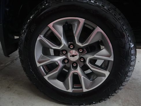 Used 2020 Chevrolet Silverado 1500 RST w/ Z71 Off-Road Package AWD/4WD image 33