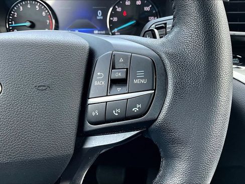 Used 2020 Ford Explorer XLT w/ Equipment Group 202A AWD/4WD image 12