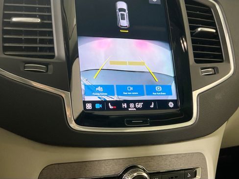 Used 2023 Volvo XC90 B6 Core w/ Protection Package Premier image 14