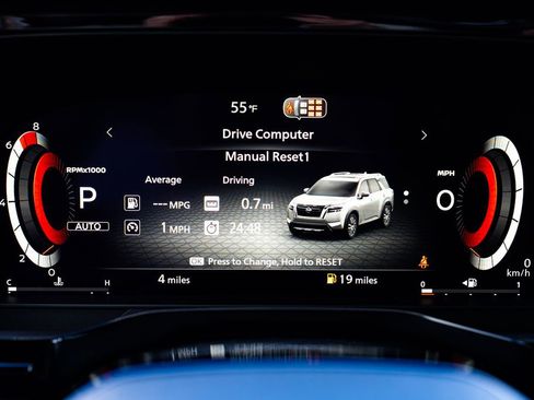 New 2026 Nissan Pathfinder Platinum AWD/4WD image 17
