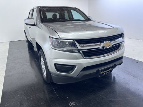 Used 2020 Chevrolet Colorado LT AWD/4WD image 3