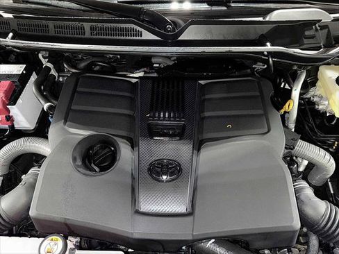Certified 2026 Toyota Tundra SR5 AWD/4WD image 12