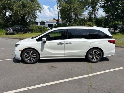 Used 2020 Honda Odyssey Elite image 4